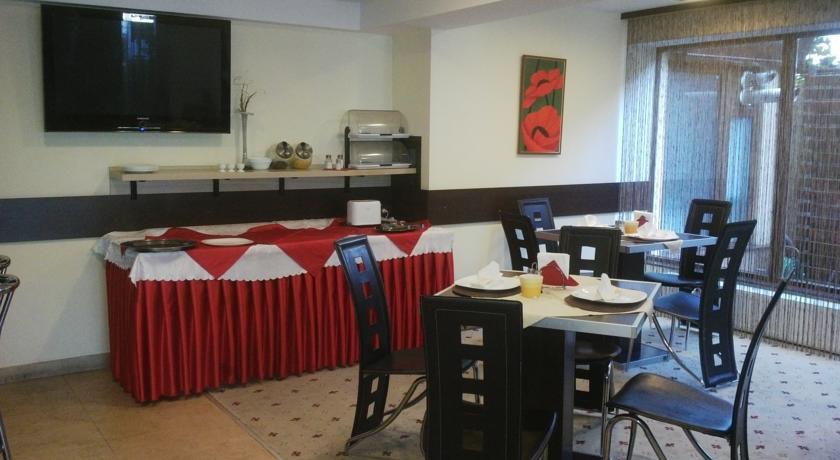 Premier Hotel 3*