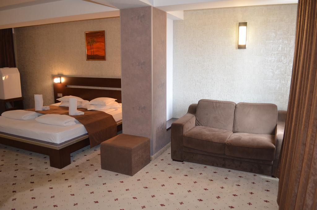 Hotel Premier 3*