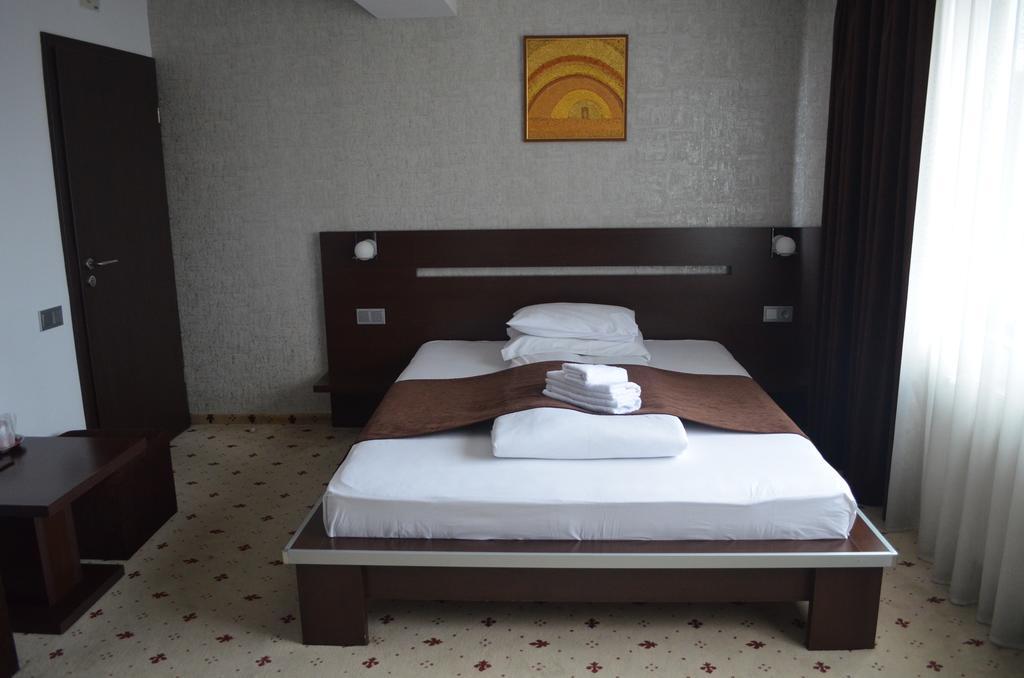 Hotel Premier 3*